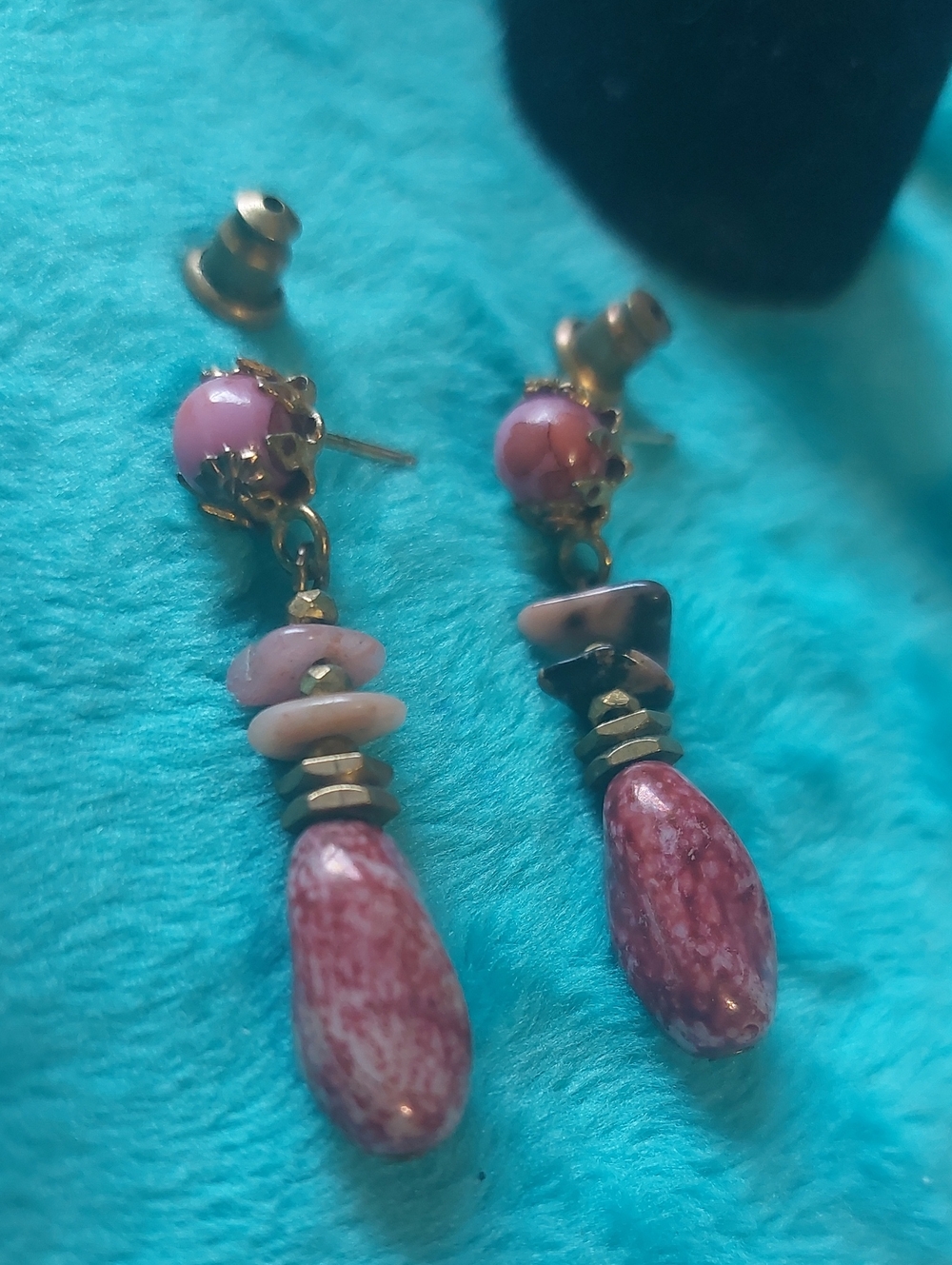 Vintage Artisan Boho Dangle Pierced Earrings Natural Stone 14k Gold-filled Posts